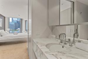 Modern Nomads Loft Style Waterfront Residences near Yarra River