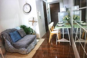 Calming Haven at City Center with Netflix and Hi-Speed Wi-Fi