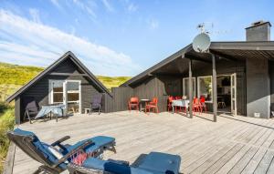 4 Bedroom Stunning Home In Hvide Sande