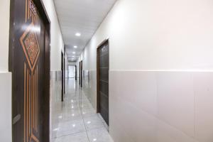 Hotel O Black Grapes