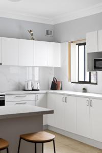Budget Single Room in Belmore - Convenient Stay Near Shops - Shared Bathroom