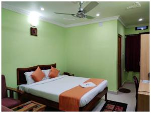 Hotel New Sambit International Near Sea Beach And Jagannath Temple