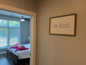 Modern Near Downtown Hospitals Greenville Stay