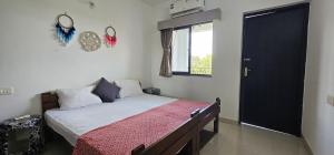 Cozy 2bhk with sunrise view