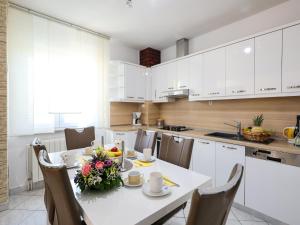 Holiday Home in Policnik with Private Pool