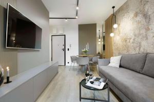 City Center Deluxe with Balcony by Elite Apartment