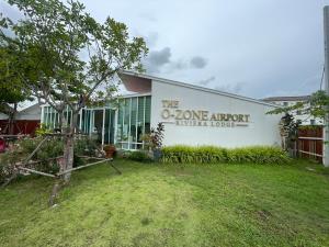 THE O-ZONE AIRPORT Riviera Lodge