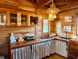 Nicos House Lembongan