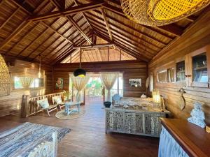 Nicos House Lembongan