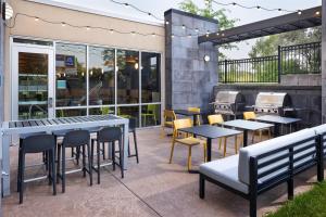 Home2 Suites by Hilton Roseville Minneapolis