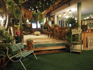 The oasis on 8 City blue 2