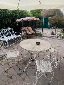 Grazioso monolocale con giardino