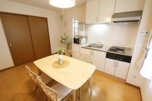 3-min walk to Honmachi Great access 1DK Kitchen
