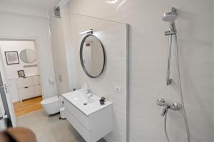 Stylish North Flat & Parking