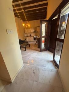 Cozy home with Fireplace