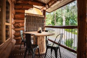 Amaruq Log Cabin