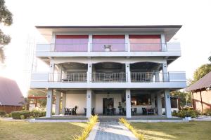 Dawal Lakeview Resort