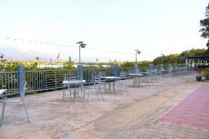 Dawal Lakeview Resort