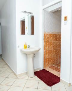 Perfect Palm Condos-F16