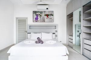 3 Bedrooms Sofora Pool Villa by G Estate