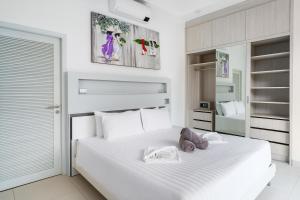 3 Bedrooms Sofora Pool Villa by G Estate