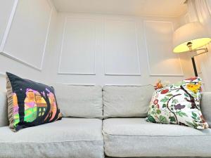 #Hongdae EXIT2#DELUXE APT#New Building#Luggage storage#Parking