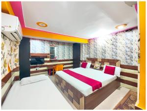 Hotel R-NANDAN G-H # Near Ram Janambhoomi With #Wifi #Reataurant# Facilities Excellent Customer Service- A Best Hotel In Ayodhya!