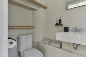 Villa Loft Apartment with Light Garden