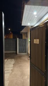 Walsall 3 Bedrooms WiFi & gated Car park 7Sleeps 70 Windsor