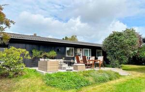 3 Bedroom Pet Friendly Home In Ølsted
