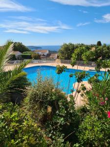 charming apartment - view of the Cavalaire bay