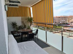 Alegre apto con piscina, a 300m de la playa.