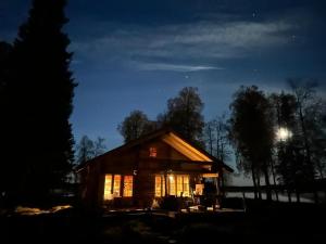 Arctic Private Island -inclusive HB and activities