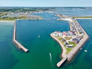 Hafenloge - Ostseeblick, Terrasse, erste Reihe, Fahrstuhl