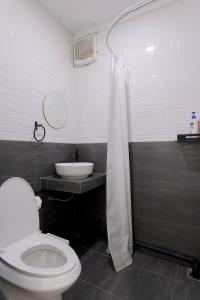 4BR 8PAX Near BTS Mochit MRT Chatuchak Mall