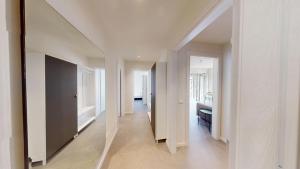 LA PERLA DEL GARDA By Bookinggardalake