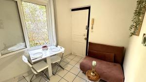 057 - Studio lescale, 2 pers, Central, Gare