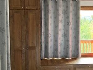 Appartement rénové 4 pers à 100m des pistes avec balcon et parking - FR-1-565-140