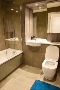 1 Bed Apartment- Sleeps 2 Parking Pets Allowed