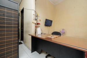 RedDoorz At Graha 99 Simomulyo