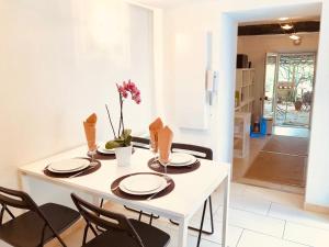 Le Cigalon - Maison climatisée avec piscine