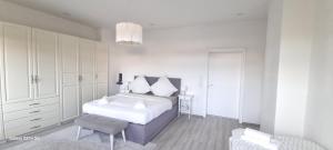 Cosy Living Apartment-120qm-fast wifi-free parking