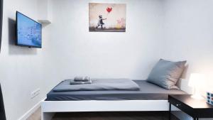 ALFA Mikroapartment Stuttgart Küche Bad l SmartTV WIFI l Porsche & Bosch l Kitchen Bath BS21A3