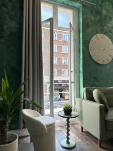 The Paddington Pad