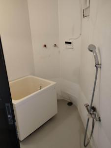 Guesthouse MARU 1日1組 犬と泊まれる貸切の民泊 丸 ファミリー グループ向け民家の宿 Vintage House, Parking, Free Wifi, Smoke free