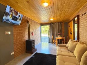 Chalé Embahu com Hidromassagem e Lareira