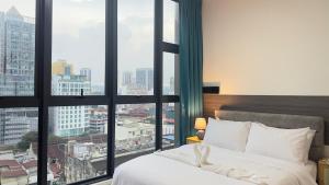 Private family suite 1113A1BR at Majestic Residence