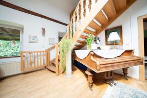 Idyllisches Ferienhaus, Pool & Badeteich nahe Wien