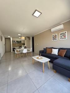 Departamento premium con amplio patio en pleno centro de Carlos Paz