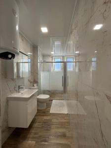 Апартаменти Лоринна